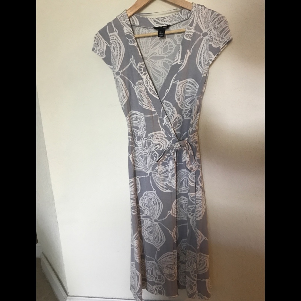 Printed wrap dress
